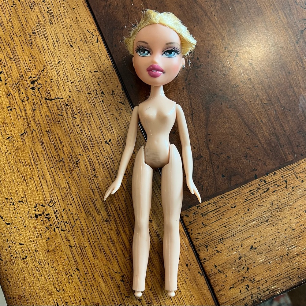 Bratz Cloe Doll--2001